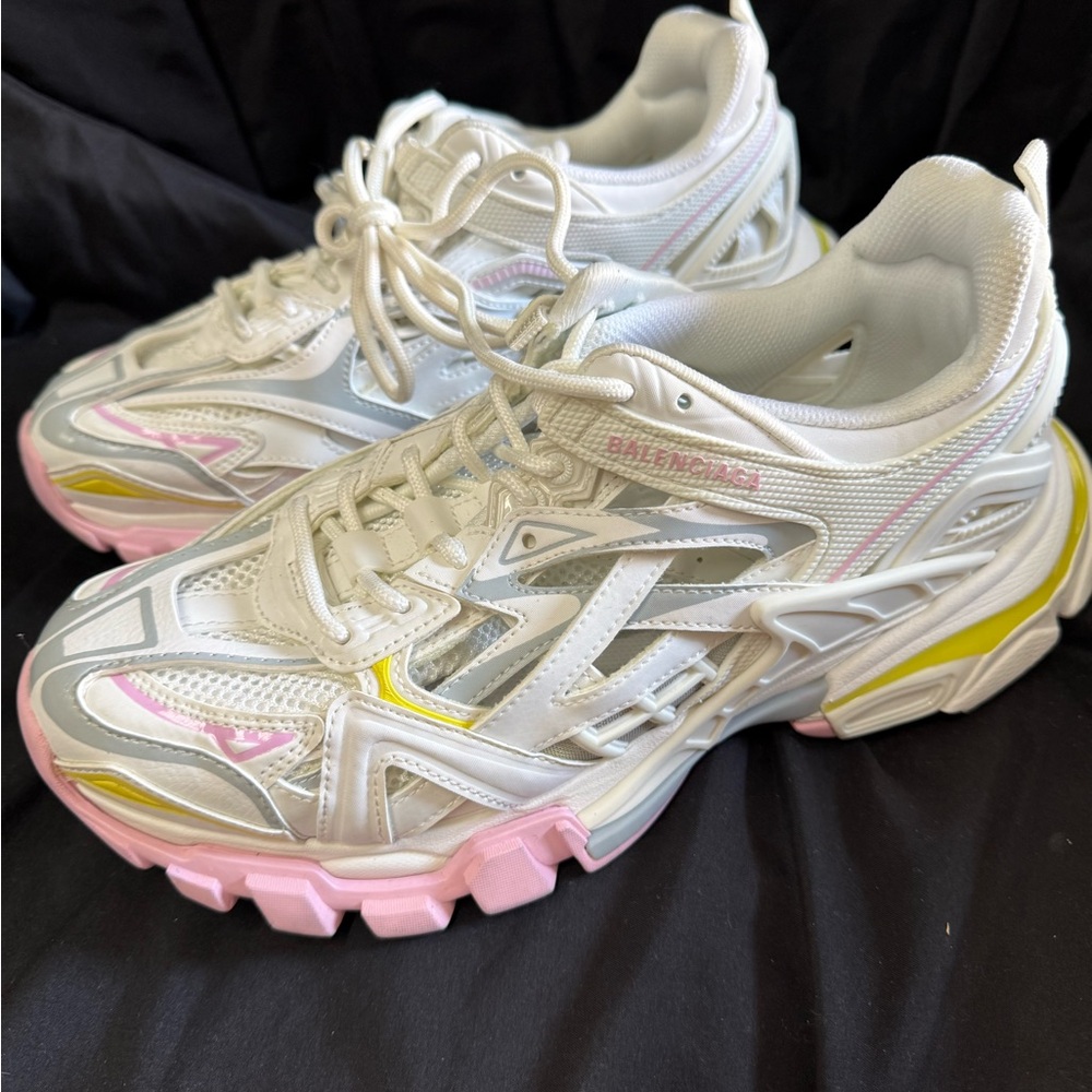 Balenciaga White and Pink Athletic Shoes with Chunky Midsole